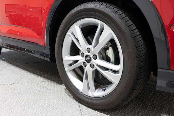 2024 Audi Q3 35 TFSI S line F3
