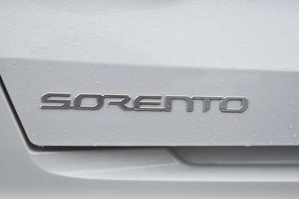 2023 Kia Sorento S MQ4
