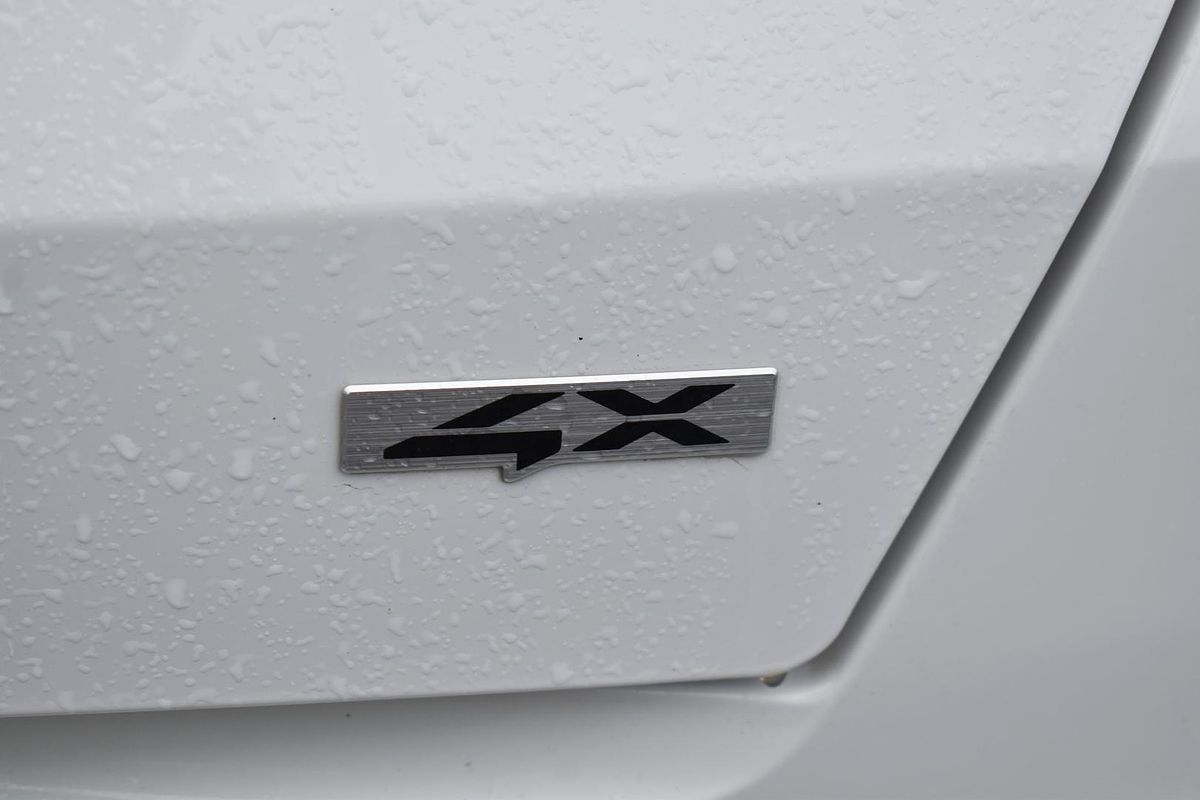 2023 Kia Sorento S MQ4