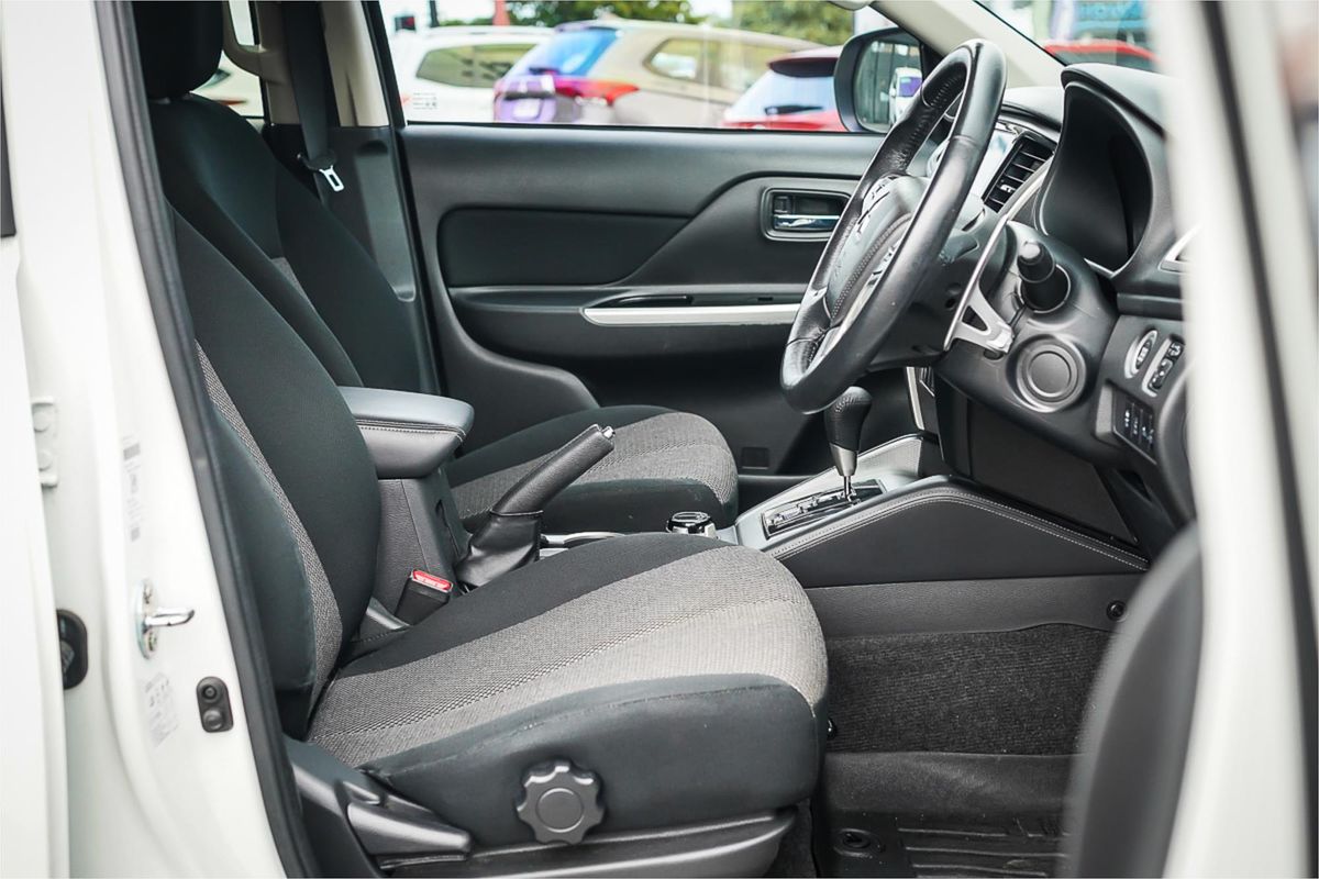 2021 Mitsubishi Triton GLS MR 4X4