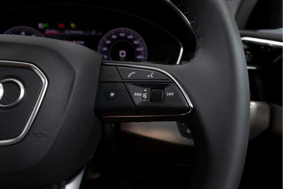 2024 Audi A4 45 TFSI S line B9