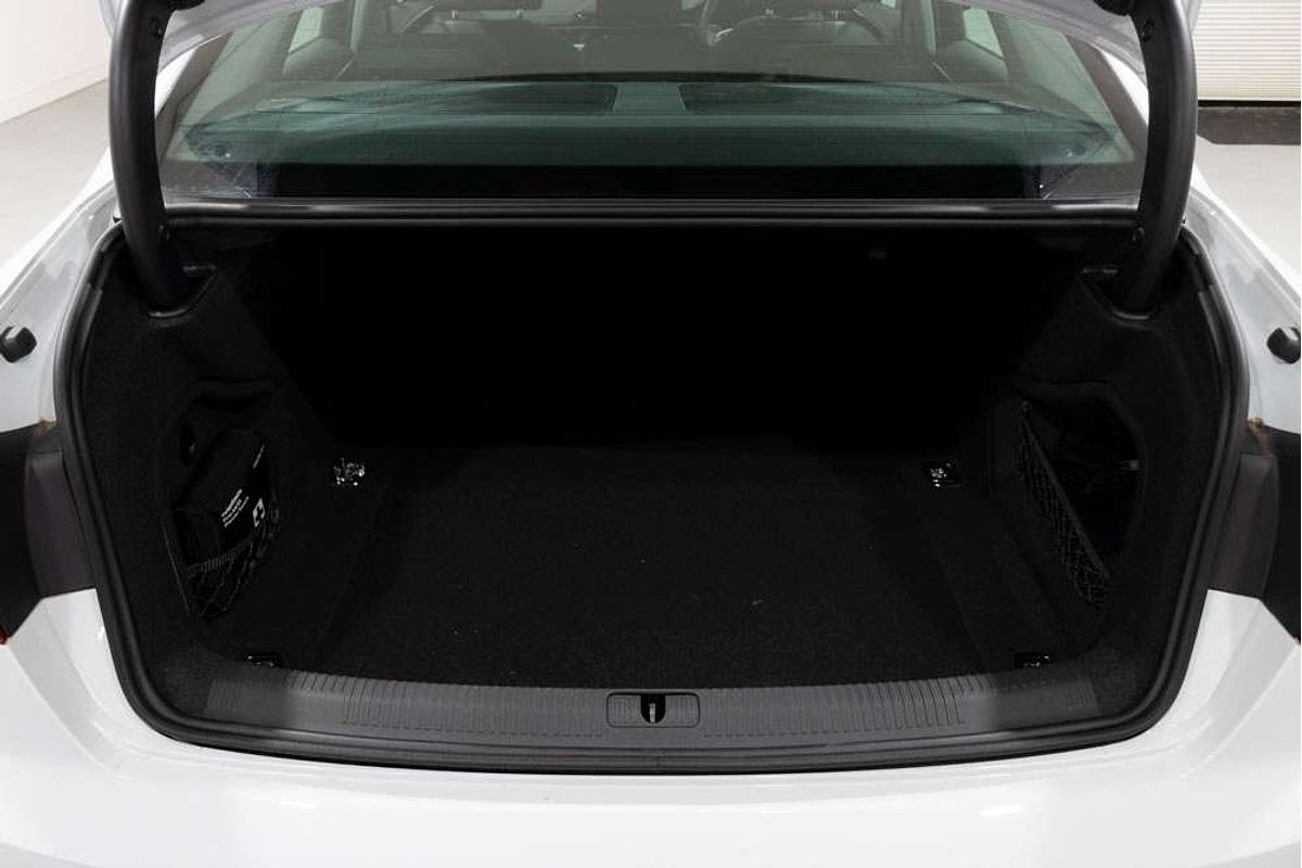 2024 Audi A4 45 TFSI S line B9
