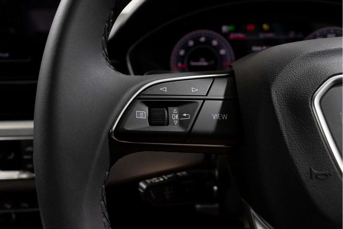 2024 Audi A4 45 TFSI S line B9
