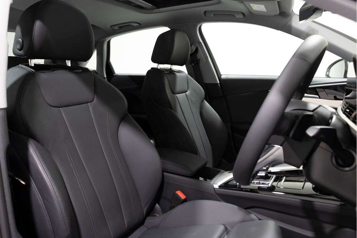 2024 Audi A4 45 TFSI S line B9