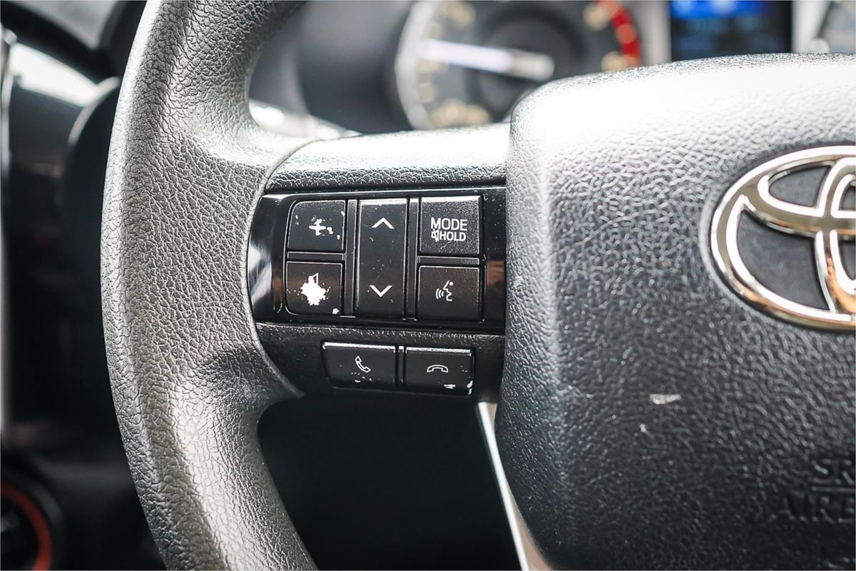 2021 Toyota Hilux SR GUN126R 4X4