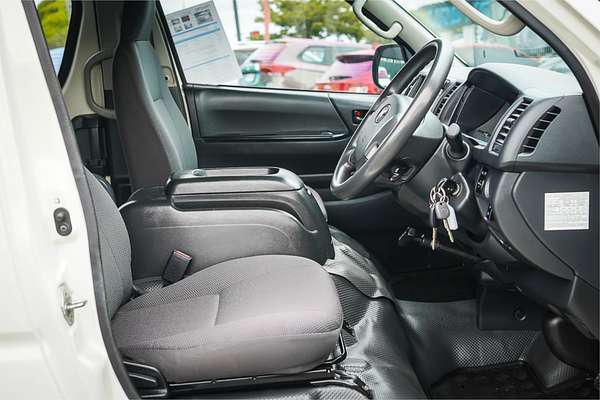 2018 Toyota Hiace Commuter KDH223R