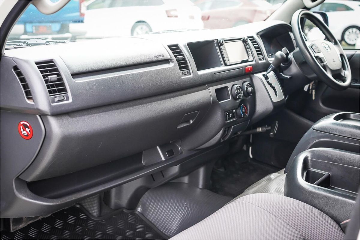 2018 Toyota Hiace Commuter KDH223R
