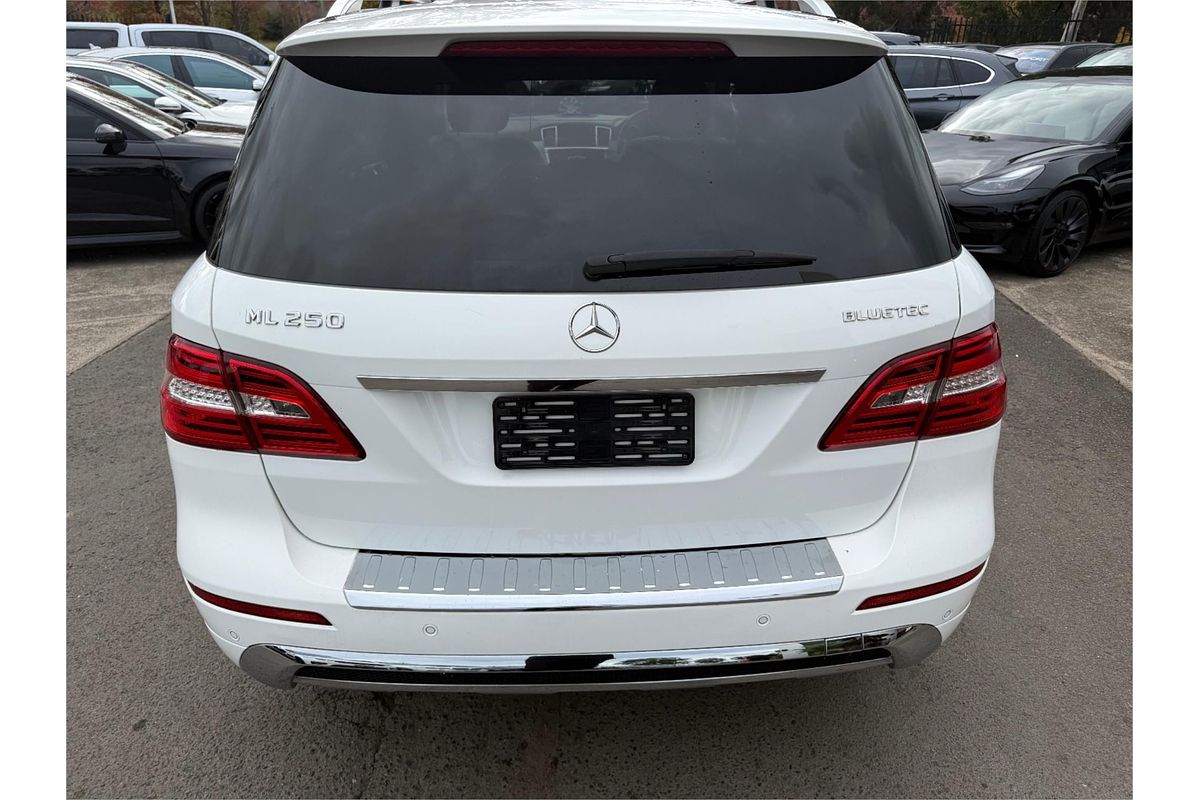 2015 Mercedes-Benz M-Class ML250 BlueTEC W166