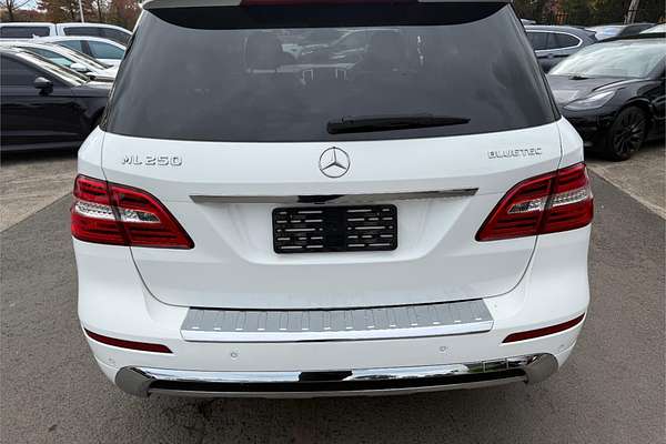 2015 Mercedes-Benz M-Class ML250 BlueTEC W166