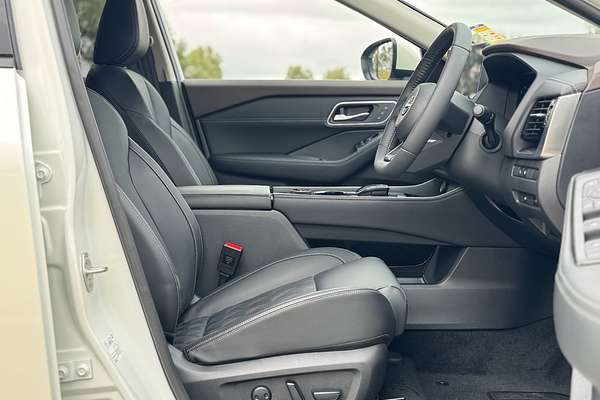 2025 Nissan X-TRAIL Ti-L e-POWER T33