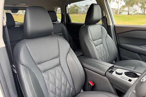 2025 Nissan X-TRAIL Ti-L e-POWER T33
