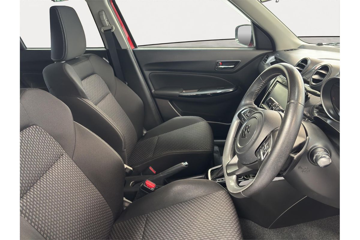 2017 Suzuki Swift Hybrid RS