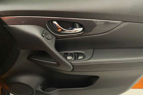 2021 Nissan X-TRAIL ST-L T32