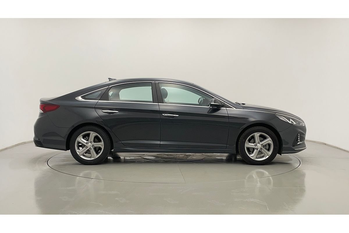 2018 Hyundai Sonata Active LF4