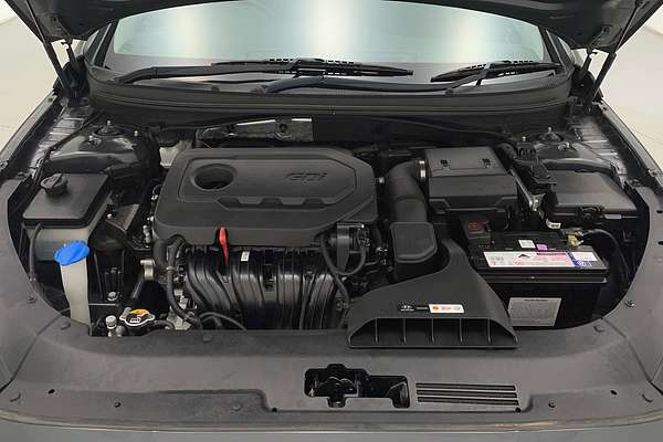 2018 Hyundai Sonata Active LF4