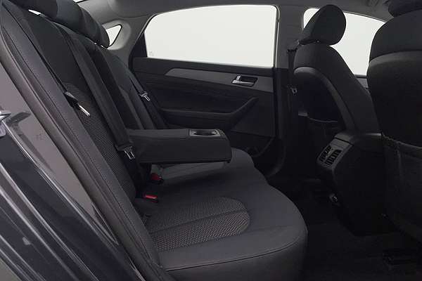 2018 Hyundai Sonata Active LF4
