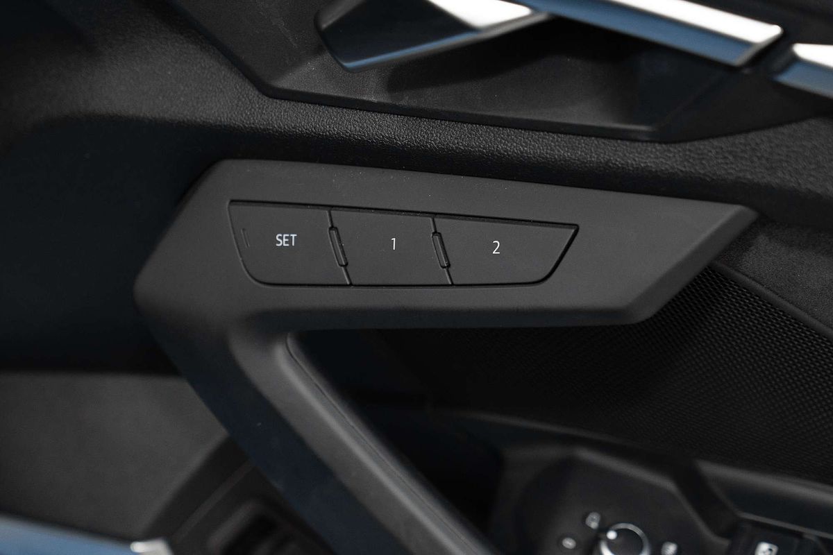 2022 Audi RS3  GY