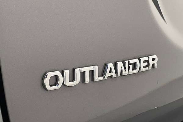 2019 Mitsubishi Outlander ES ADAS ZL