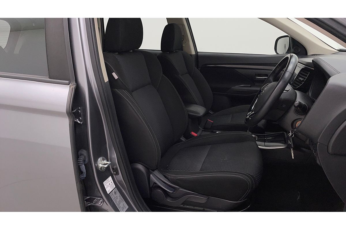 2019 Mitsubishi Outlander ES ADAS ZL