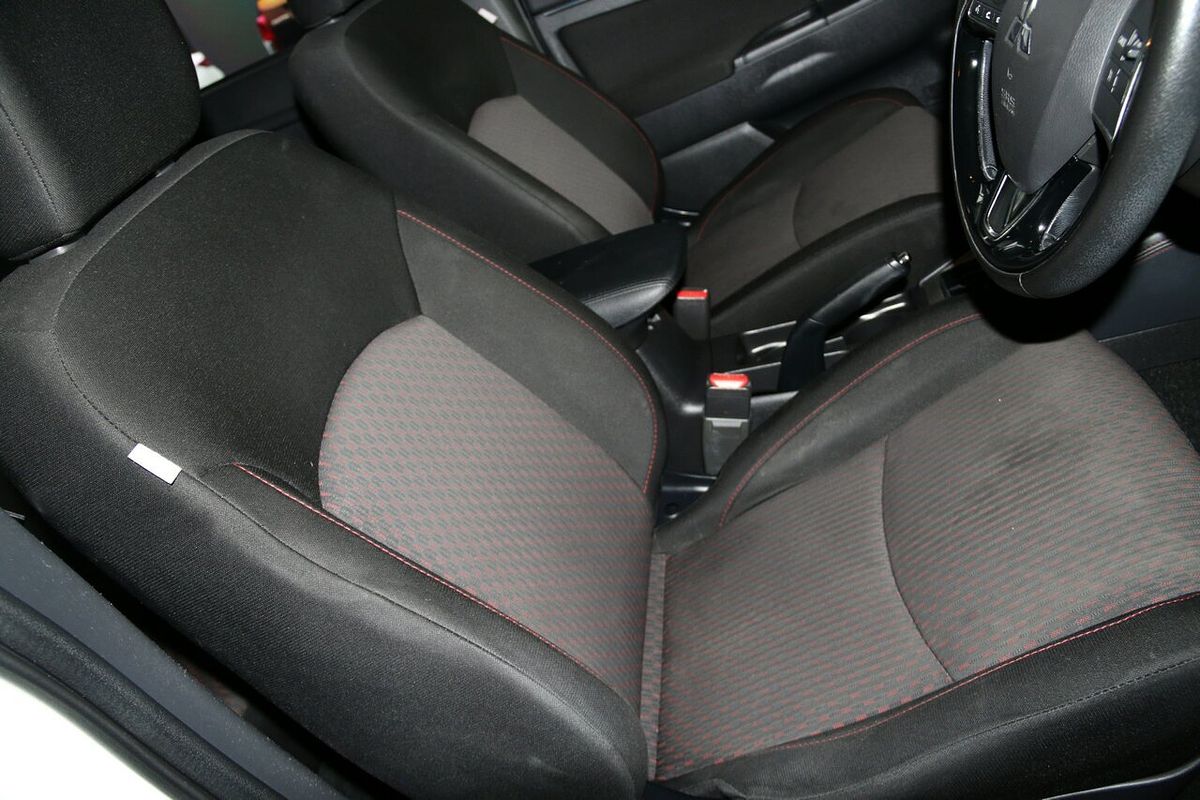 2018 Mitsubishi ASX ES XC