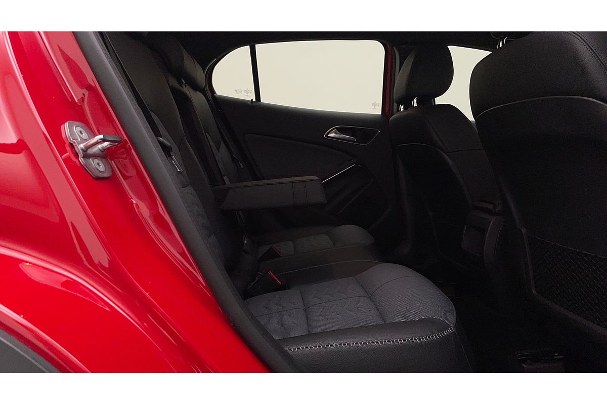 2019 Mercedes-Benz GLA-Class GLA180 X156