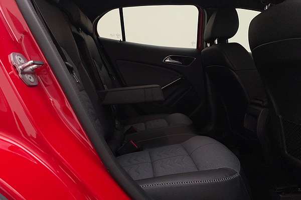 2019 Mercedes-Benz GLA-Class GLA180 X156