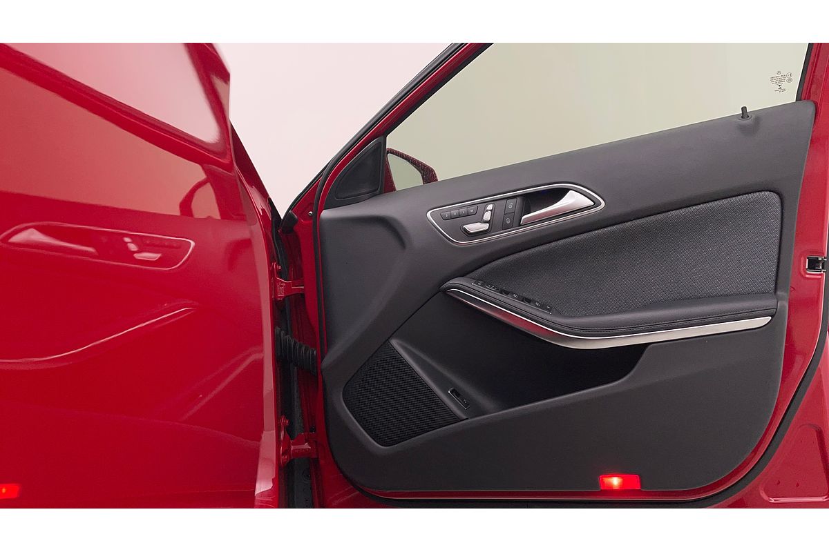 2019 Mercedes-Benz GLA-Class GLA180 X156