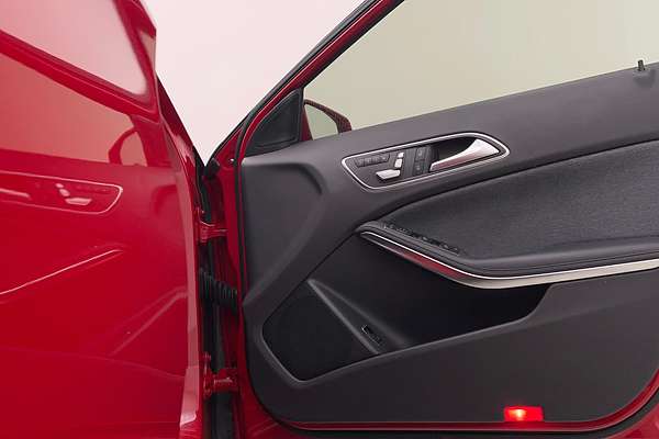 2019 Mercedes-Benz GLA-Class GLA180 X156