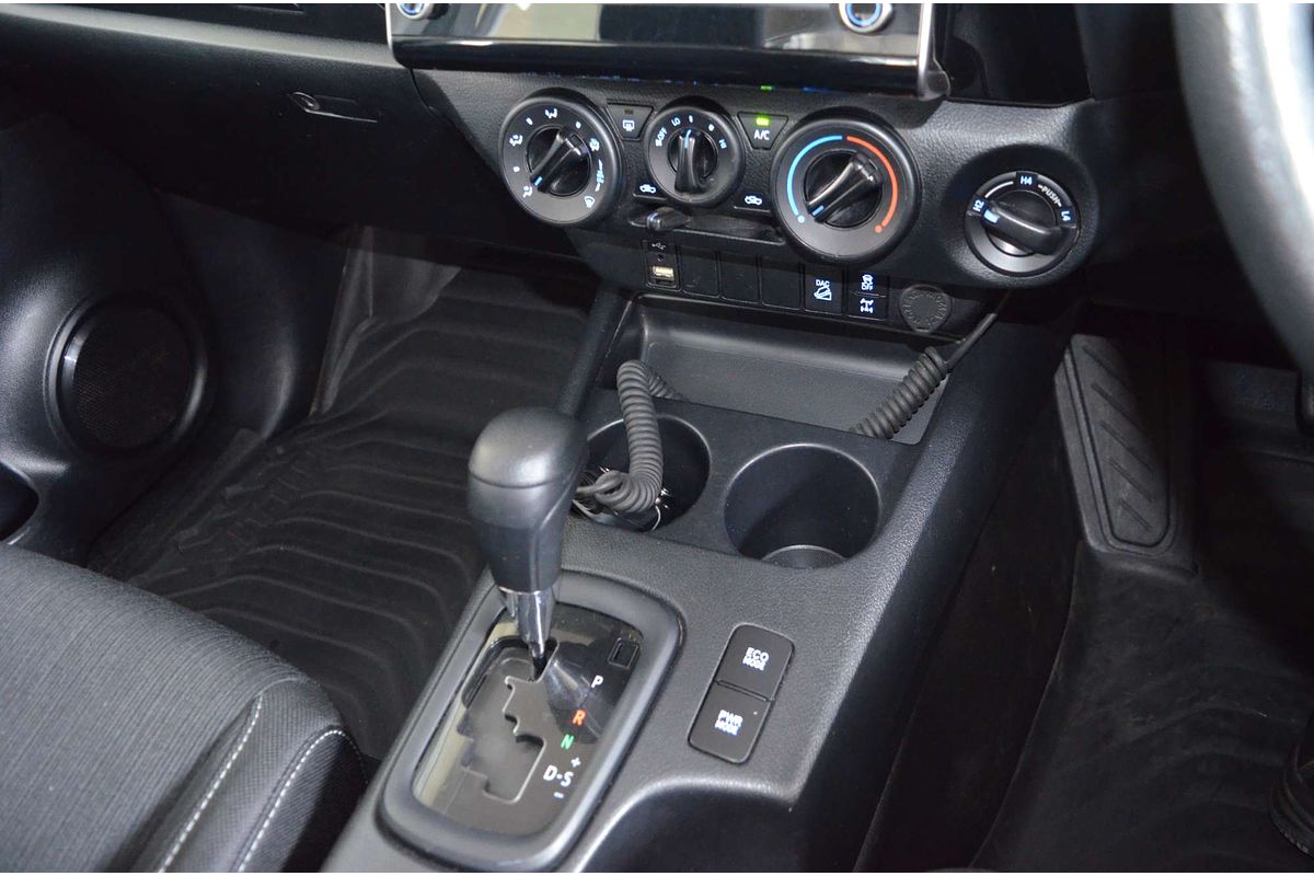 2021 Toyota Hilux SR GUN126R 4X4