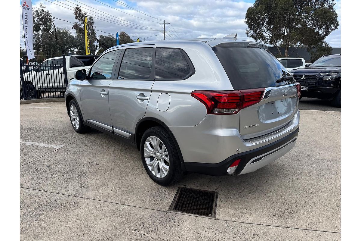 2021 Mitsubishi Outlander ES ZL