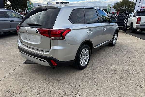 2021 Mitsubishi Outlander ES ZL
