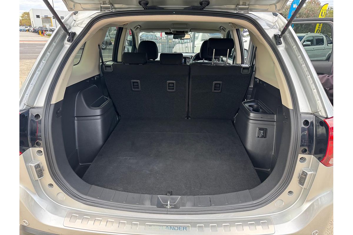 2021 Mitsubishi Outlander ES ZL