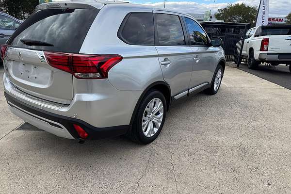 2021 Mitsubishi Outlander ES ZL