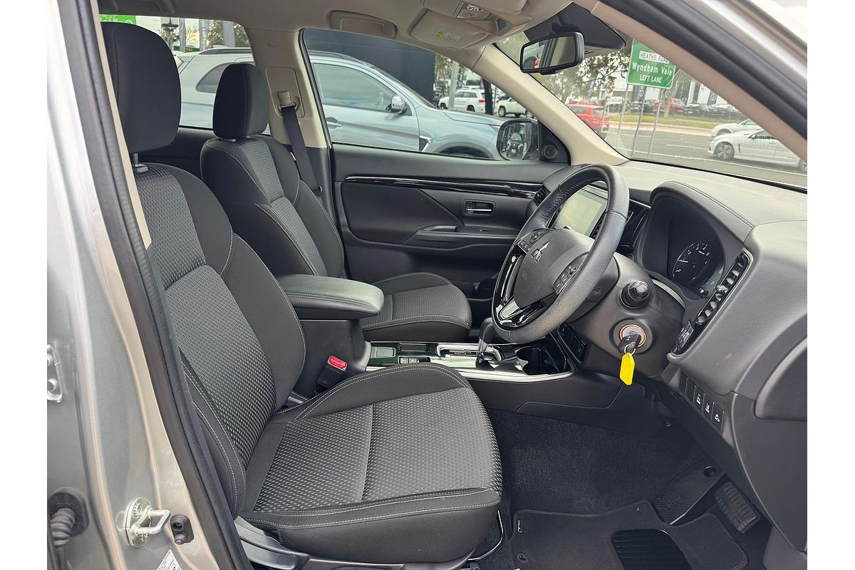 2021 Mitsubishi Outlander ES ZL