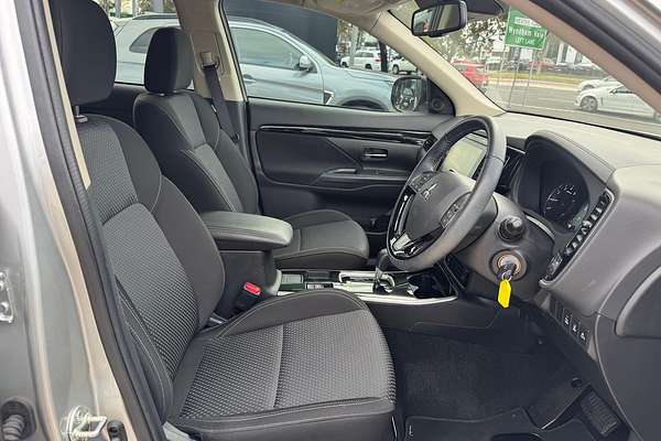 2021 Mitsubishi Outlander ES ZL