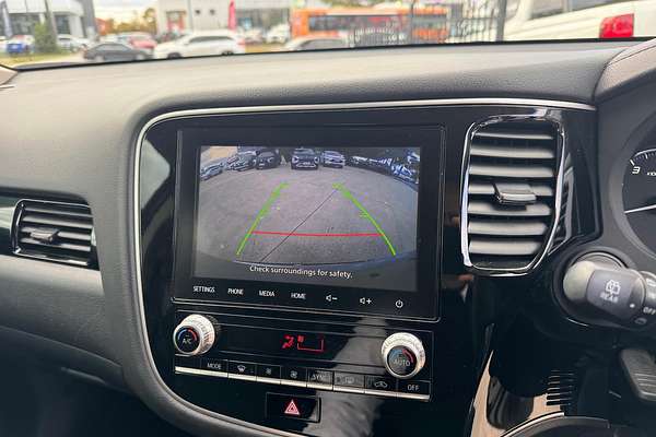 2021 Mitsubishi Outlander ES ZL