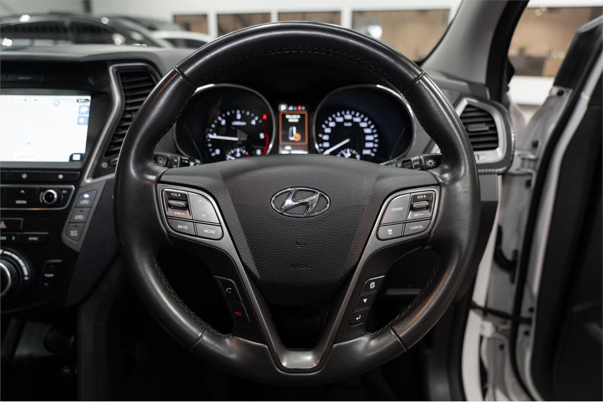 2016 Hyundai Santa Fe Highlander DM3 Series II