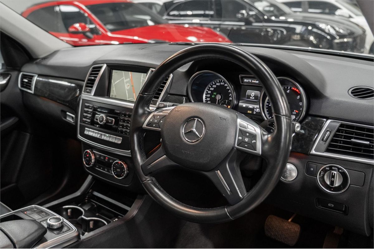 2013 Mercedes-Benz M-Class ML350 BlueTEC W166
