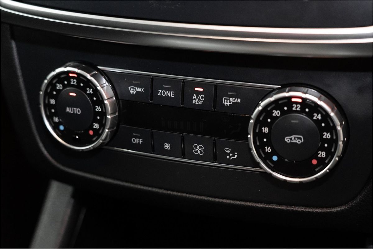 2013 Mercedes-Benz M-Class ML350 BlueTEC W166