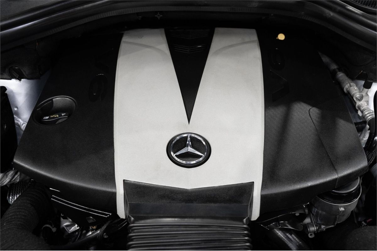 2013 Mercedes-Benz M-Class ML350 BlueTEC W166