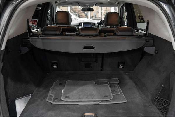 2013 Mercedes-Benz M-Class ML350 BlueTEC W166