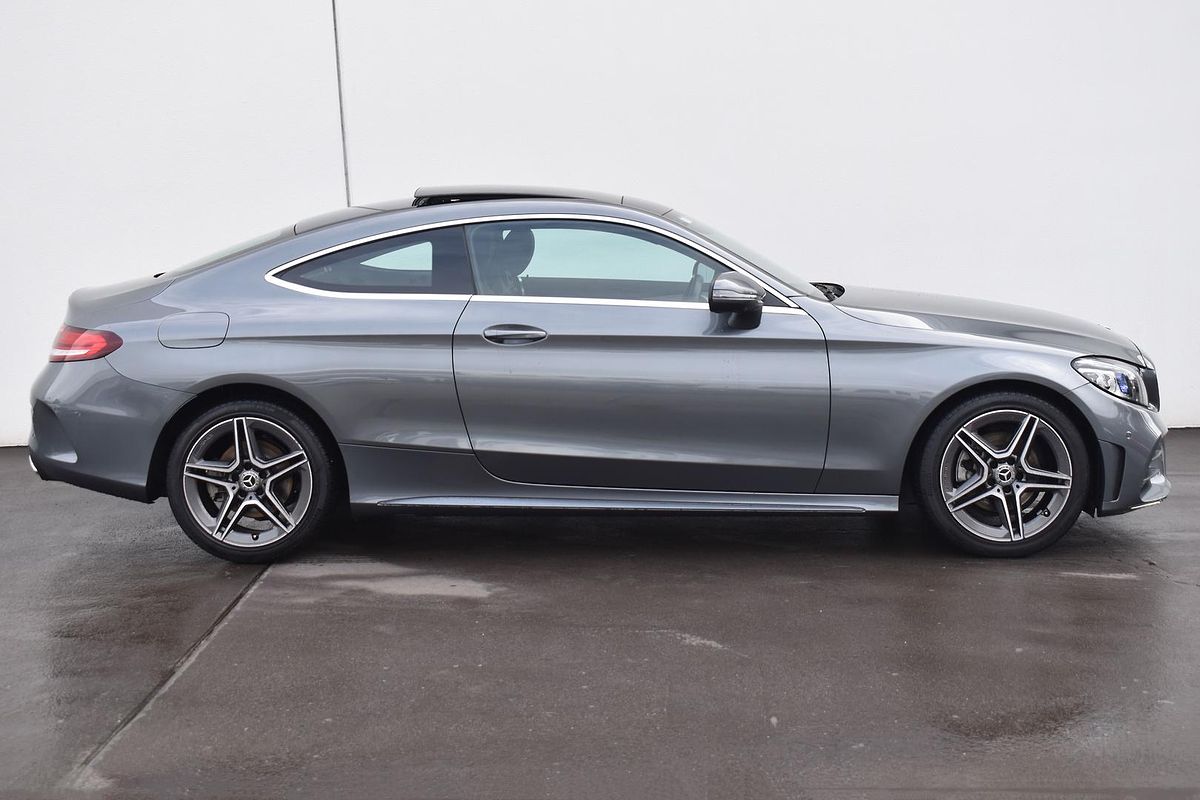 2022 Mercedes-Benz C-Class C200 C205