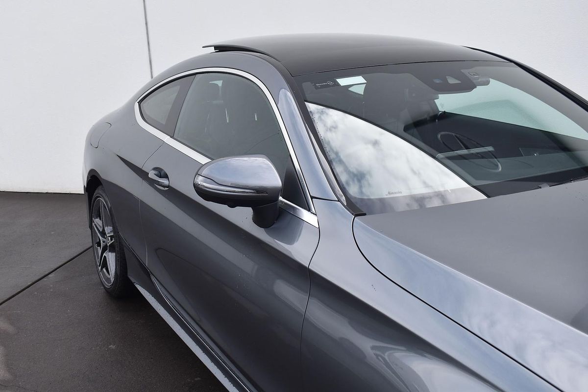 2022 Mercedes-Benz C-Class C200 C205