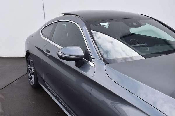 2022 Mercedes-Benz C-Class C200 C205