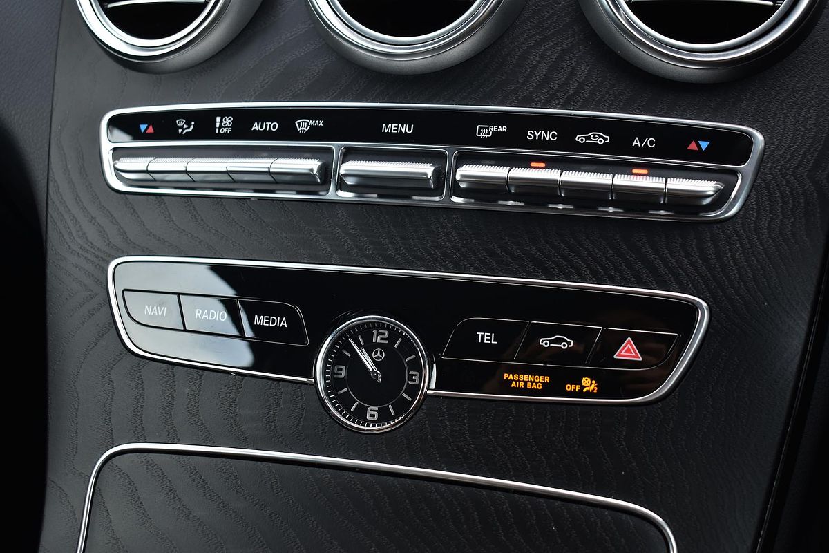 2022 Mercedes-Benz C-Class C200 C205