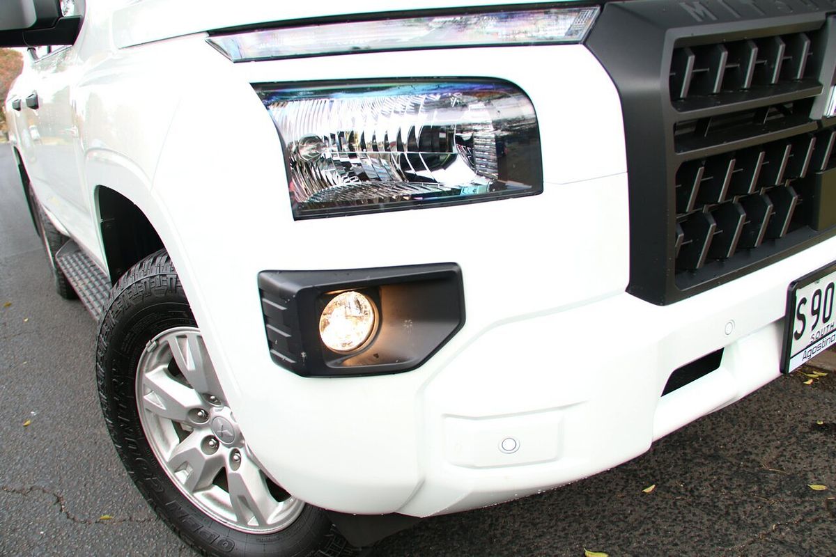 2024 Mitsubishi Triton GLX+ MV 4X4