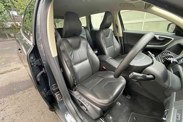 2012 Volvo XC60 T5 Teknik