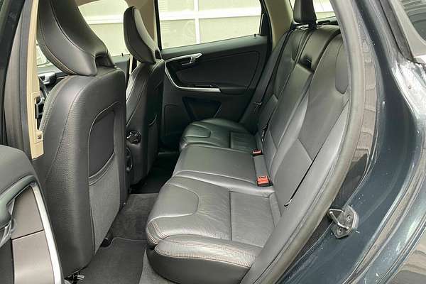 2012 Volvo XC60 T5 Teknik