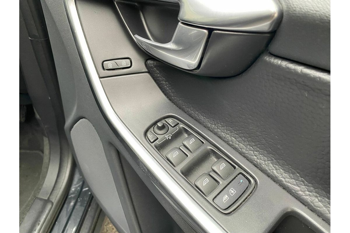 2012 Volvo XC60 T5 Teknik