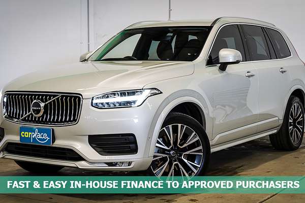 2022 Volvo XC90 B5 Momentum